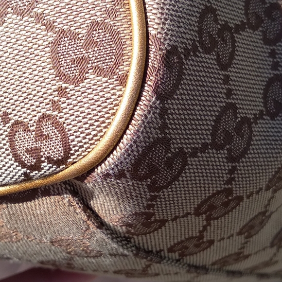 Gucci Large GG Monogram Gold Trim Sukey - Picture 9 of 15